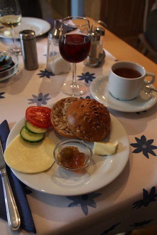 Weingut & Gaestehaus Stephan Kohl Neumagen-Dhron Zewnętrze zdjęcie